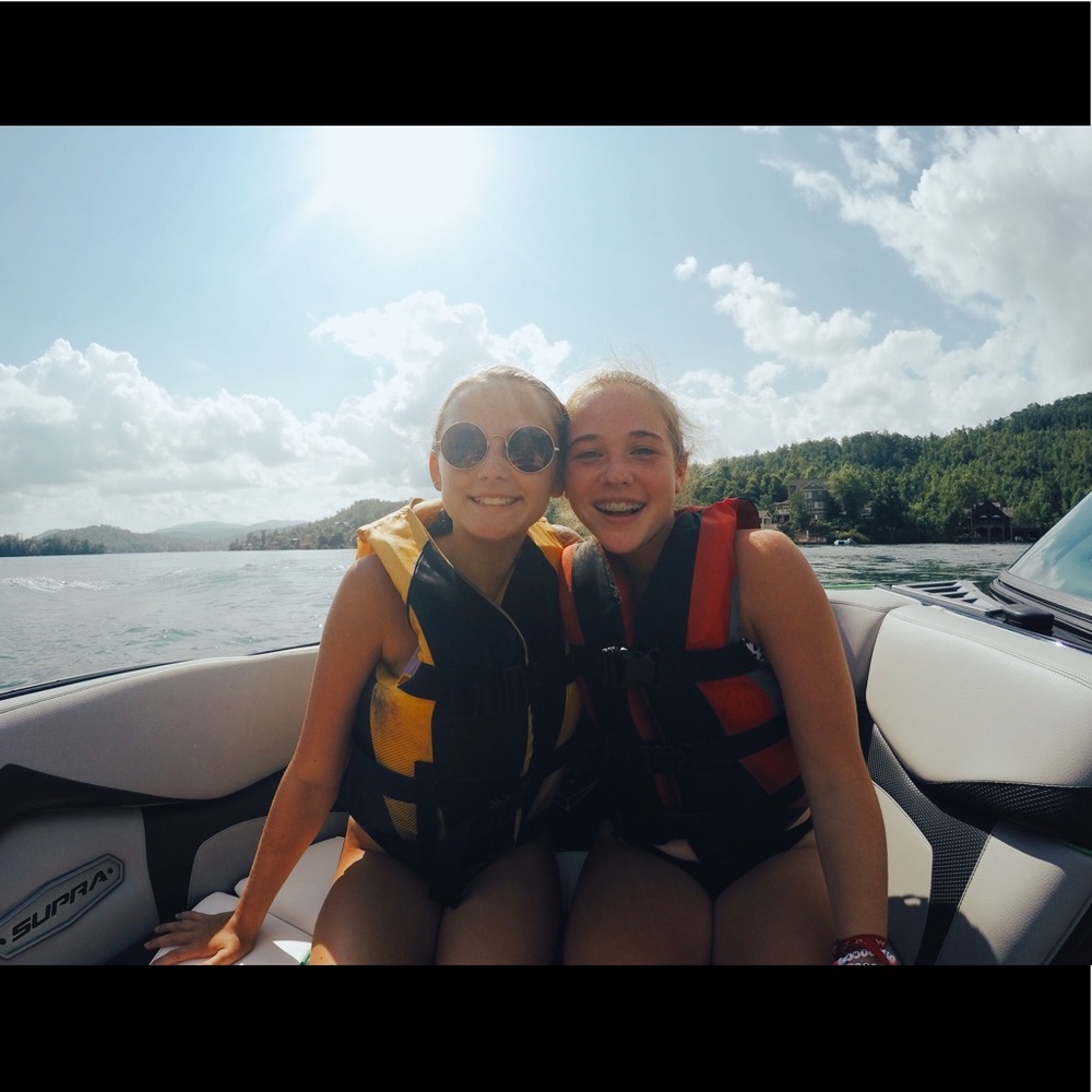 Meet your Posher, Raines